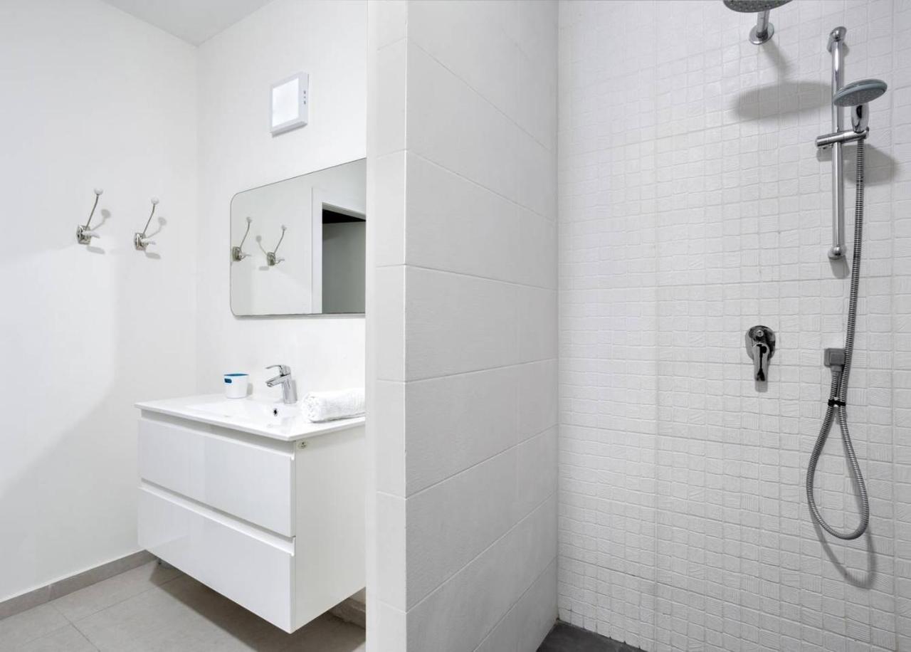 Sophisticated 3Br Penthouse In Jaffa'S Market 텔아비브 외부 사진